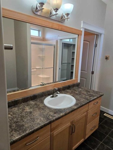 601 3 Street, Fox Creek, AB 