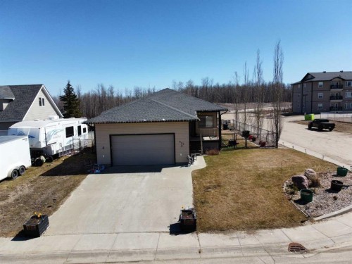 601 3 Street, Fox Creek, AB 