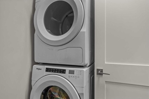 112A-1012 Spring Creek Drive, Canmore, AB - Indoor Photo Showing Laundry Room