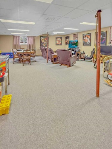 39 Ravine Drive, Whitecourt, AB - Indoor Photo Showing Other Room