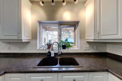 5910 10 Avenue, Edson, AB - Indoor Photo Showing Kitchen With Double Sink
