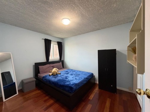 5910 10 Avenue, Edson, AB - Indoor Photo Showing Bedroom
