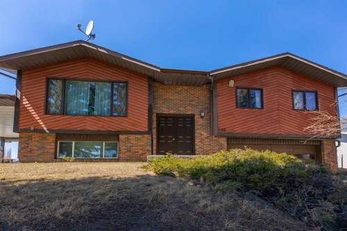 548 Mountain Street, Hinton, AB - Outdoor With Exterior