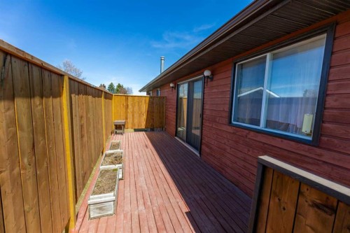 548 Mountain Street, Hinton, AB - Outdoor With Exterior