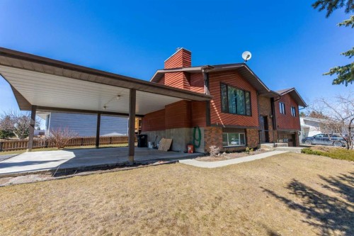 548 Mountain Street, Hinton, AB - Outdoor