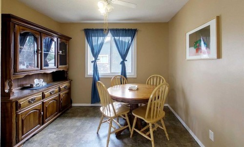 4347 9Th Avenue, Edson, AB - Indoor Photo Showing Dining Room