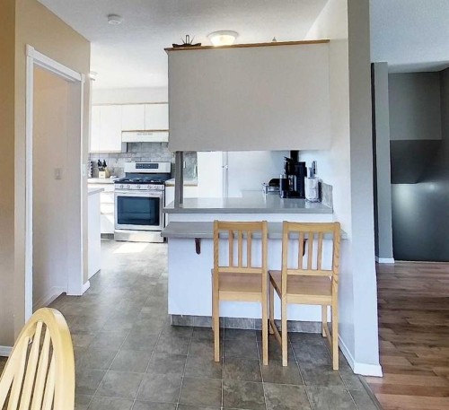 4347 9Th Avenue, Edson, AB - Indoor Photo Showing Kitchen