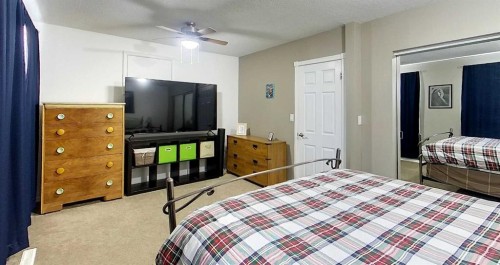 4347 9Th Avenue, Edson, AB - Indoor Photo Showing Bedroom