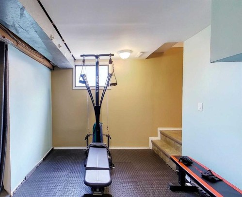 4347 9Th Avenue, Edson, AB - Indoor Photo Showing Gym Room