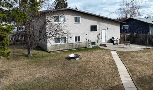 4347 9Th Avenue, Edson, AB - Outdoor