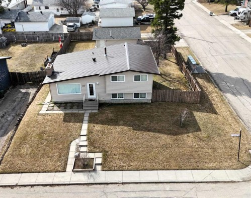 4347 9Th Avenue, Edson, AB - Outdoor