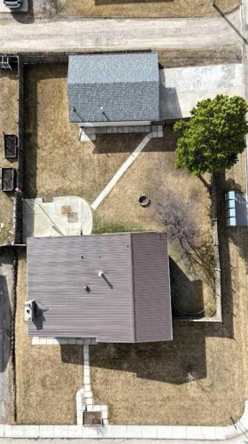 4347 9Th Avenue, Edson, AB - Outdoor