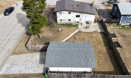 4347 9Th Avenue, Edson, AB - Outdoor
