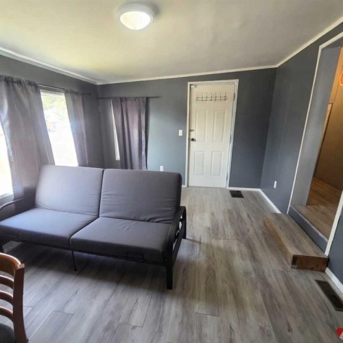 21-6026 13 Avenue, Edson, AB 