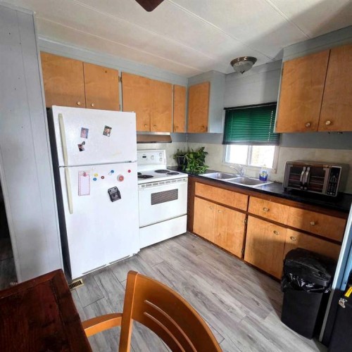 21-6026 13 Avenue, Edson, AB 