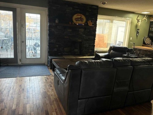 501 7 Avenue, Fox Creek, AB - Indoor With Fireplace