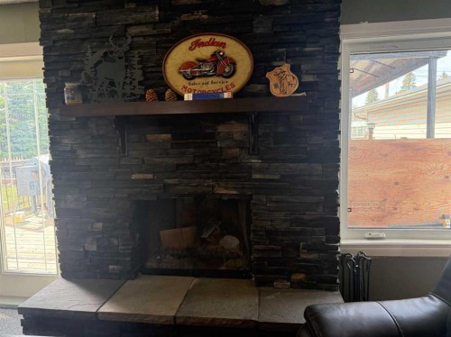 501 7 Avenue, Fox Creek, AB - Indoor Photo Showing Other Room