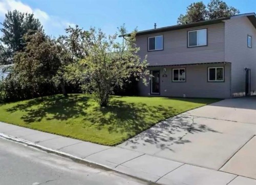 501 7 Avenue, Fox Creek, AB - Outdoor