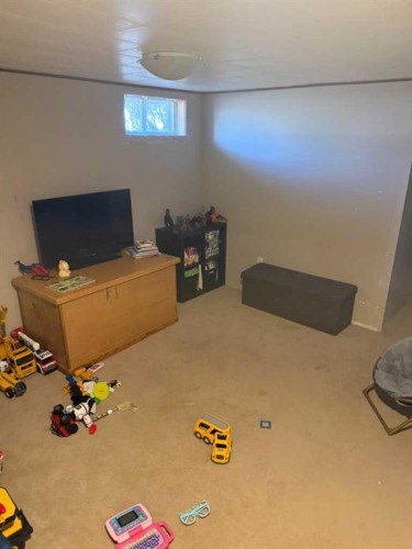 501 7 Avenue, Fox Creek, AB - Indoor Photo Showing Basement