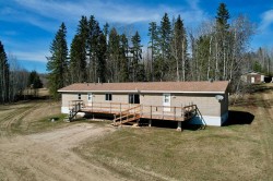 11226 Township Road 553 Rural Yellowhead County, AB T7E 5C5