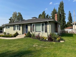 30 Sandy Drive Whitecourt, AB T7S 1G9