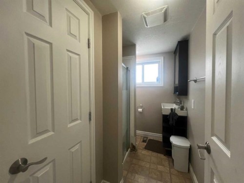 4238 5 Avenue, Edson, AB - Indoor