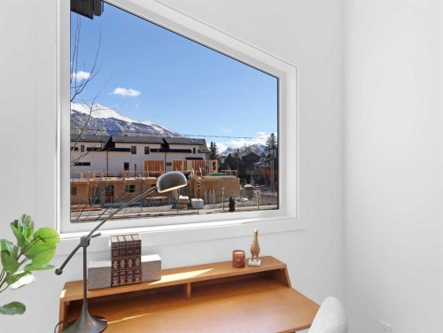 512 8Th Avenue, Canmore, AB - Indoor