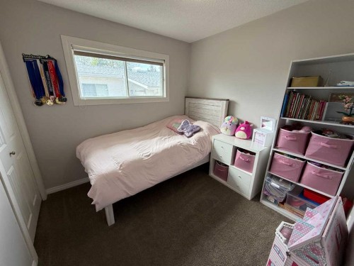 458 Collinge Road, Hinton, AB - Indoor Photo Showing Bedroom