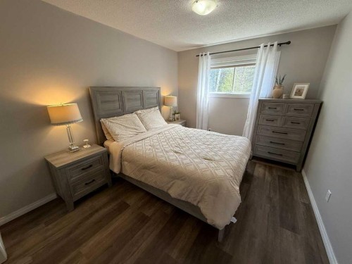 458 Collinge Road, Hinton, AB - Indoor Photo Showing Bedroom