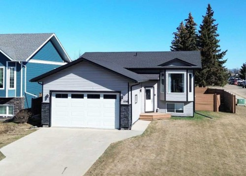 1016 7 Avenue SE Slave Lake, AB T0G 2A3