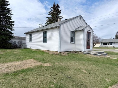 4903 53 Avenue  Whitecourt, AB T7S 1A2