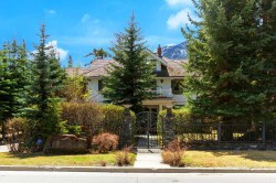 501 Buffalo Street Banff, AB T1L 1A1