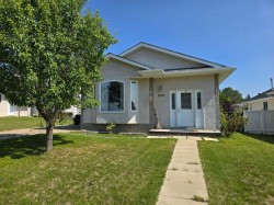 1207 61 Street Edson, AB T7E 1Y4