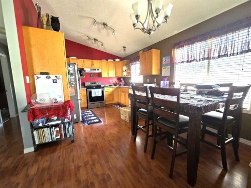 1207 61 Street, Edson, AB - Indoor Photo Showing Dining Room