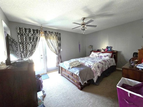 1207 61 Street, Edson, AB - Indoor Photo Showing Bedroom