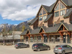 103-104 Kananaskis Way  Canmore, AB T1W 2X2