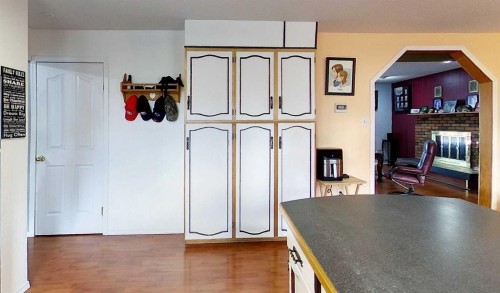 1206 50 Street, Edson, AB - Indoor