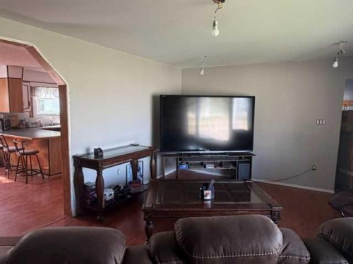 1206 50 Street, Edson, AB - Indoor Photo Showing Living Room