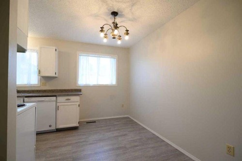 4618 54 Street, Athabasca, AB - Indoor