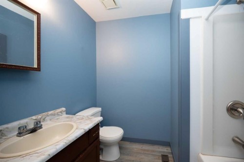 225024 Twp Rd 624, Rural Athabasca County, AB - Indoor Photo Showing Bathroom