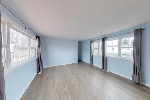 56-812 6 Avenue Sw, Slave Lake, AB 