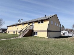4706 50 Street Mayerthorpe, AB T0E 1N0