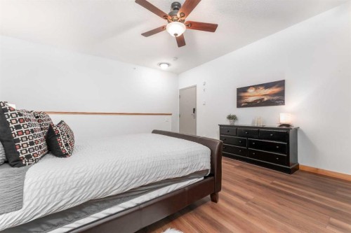 328-101 Montane Road, Canmore, AB - Indoor Photo Showing Bedroom