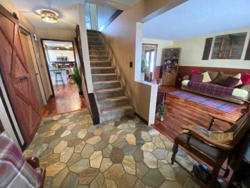 201 Hansen Drive, Hinton, AB - Indoor Photo Showing Other Room