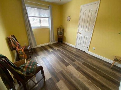 201 Hansen Drive, Hinton, AB - Indoor Photo Showing Other Room