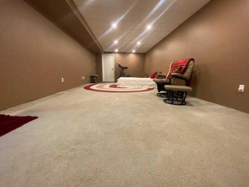 201 Hansen Drive, Hinton, AB - Indoor Photo Showing Other Room
