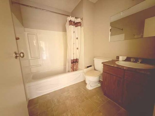 12-5231 6 Avenue, Edson, AB - Indoor Photo Showing Bathroom