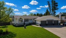 5 Blueberry Crescent Whitecourt, AB T7S 1R2