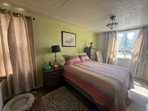 4820 17 Avenue, Edson, AB - Indoor Photo Showing Bedroom
