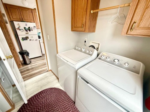 102 Nickerson Avenue, Hinton, AB 